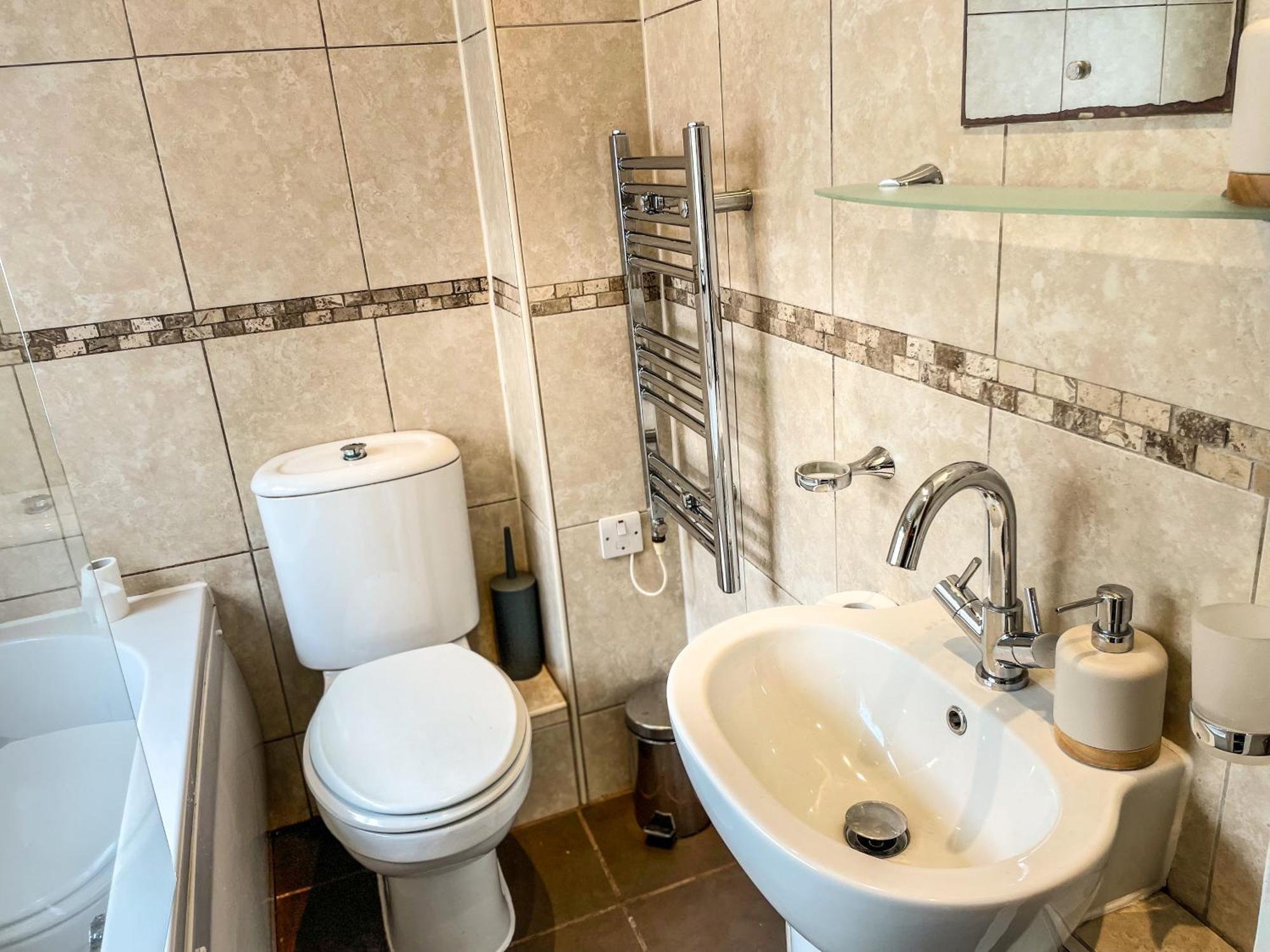 Victorian Refuge-City Centre-3Bedroom House Canterbury Esterno foto